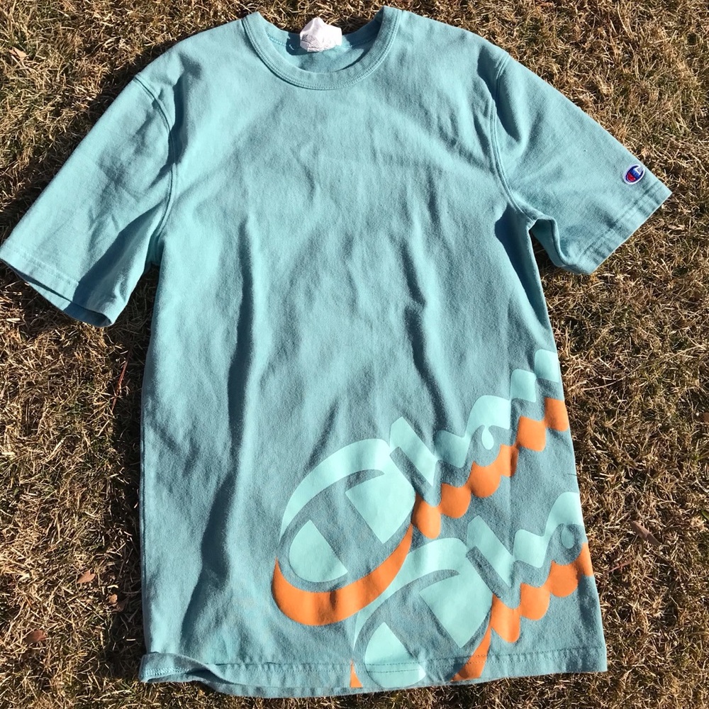 Champion tee